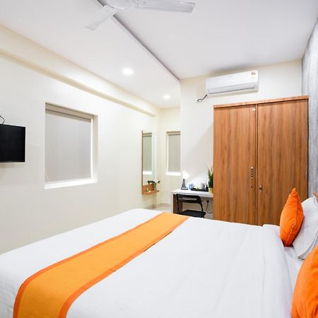 Iris At Nest Hotel Hyderabad Bagian luar foto