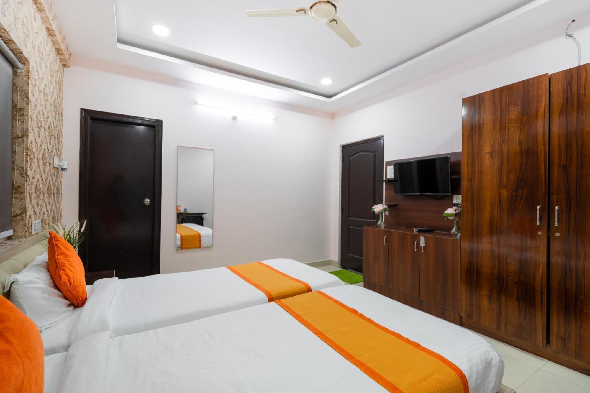 Iris At Nest Hotel Hyderabad Bagian luar foto